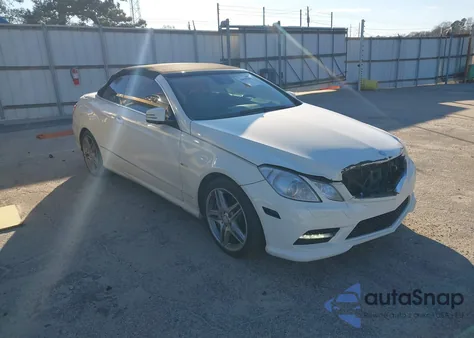 2012 Mercedes-Benz E 550 from USA, damaged, VIN WDDKK7DF0CF157853